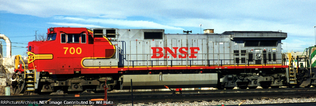 BNSF C44-9W 700